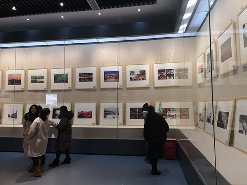 “大美亳州·芳影华光”摄影艺术作品展在市博物馆红火开展