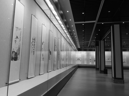 百岁画仙——萧龙士书画艺术特展在市博物馆正式展出